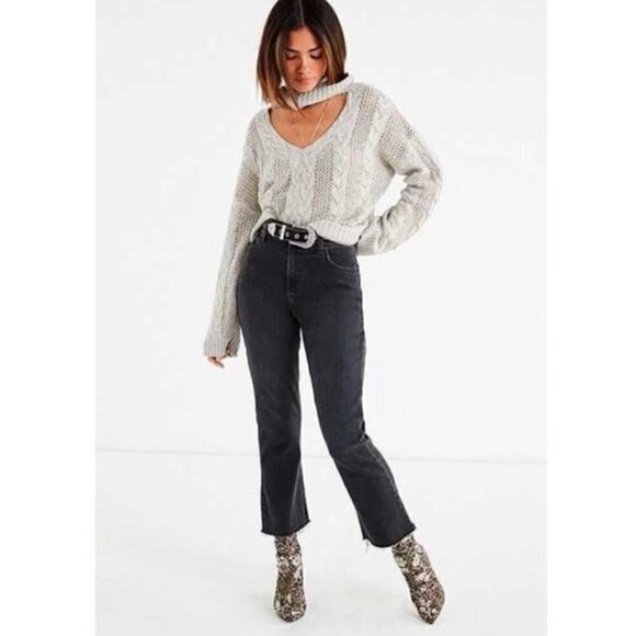 Urban Outfitters UO Chunky Cable Knit V-Neck Cowl Neck Sweater XS - Picture 1 of 4